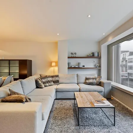 Apartment Happy Days 21 *